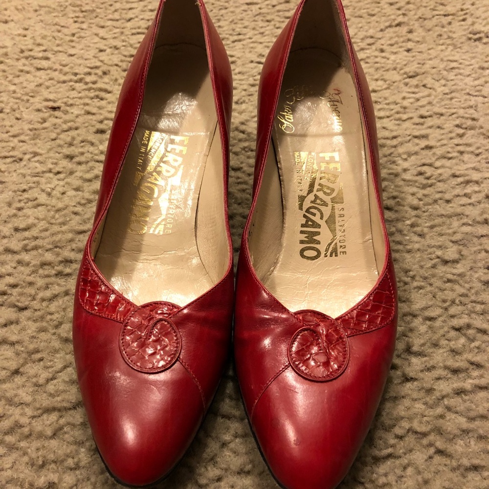 ferragamo woman’s shoes